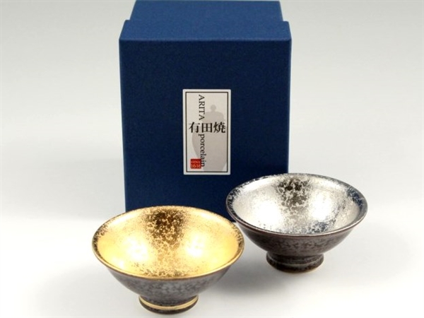 美味しいお酒を美味しく呑む器” 【有田焼 三光堂】